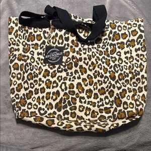 Chic Leopard Print Tote Bag